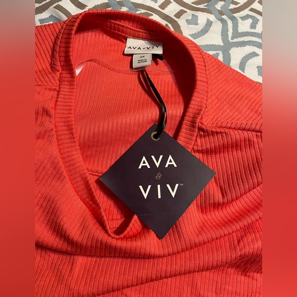 Ava & Viv coral blouse with front cutout - Picture 5 of 7
